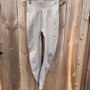Aybl Grey Seamless Leggings Size Small